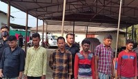 কক্সবাজারে র‌্যাবের অভিযানে অস্ত্রসহ মানবপাচারকারী চক্রের ৬ সদস্য আটক