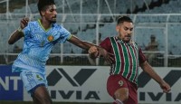 উইলিয়ামসের হ্যাটট্রিকে মোহনবাগানের কাছে ৩-১ গোলে হেরে গেলো আবাহনী